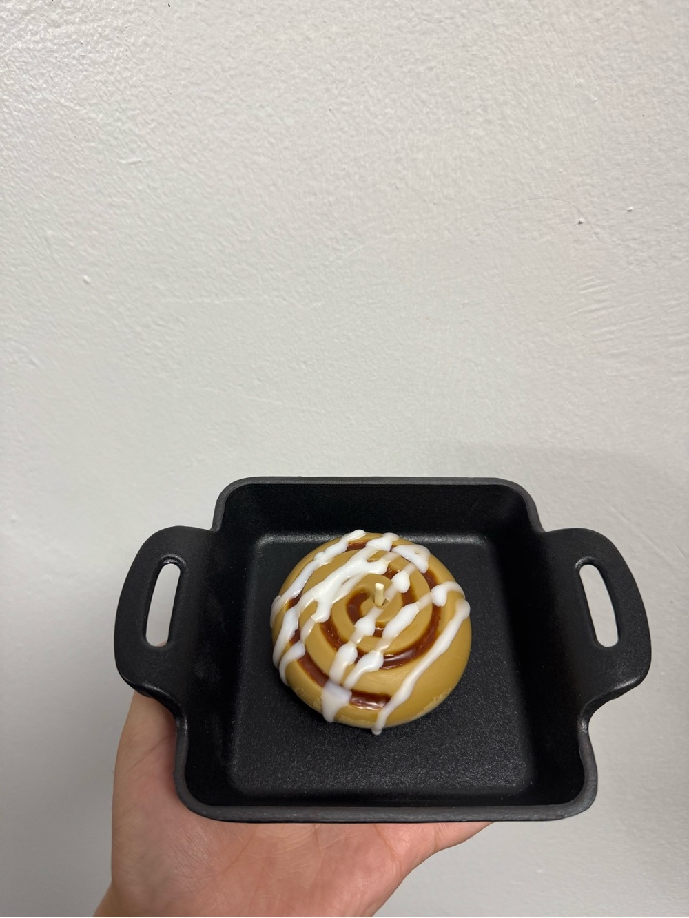Cinnamon Roll Candle